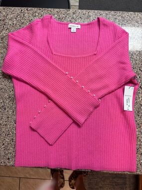 Liz Claiborne Hot Pink Ribbed Scoop Neck Sweater with Pearl Cuff